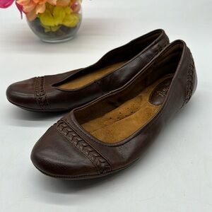 Euro Soft Brown Leather Ballet Flat Size 6.5 BFL6872A